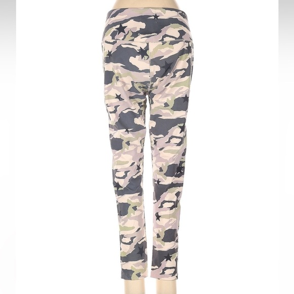 Monrow Camouflage Star Leggings Pull On Yoga Sporty Camo Crop Capri Size Small S - Picture 2 of 5